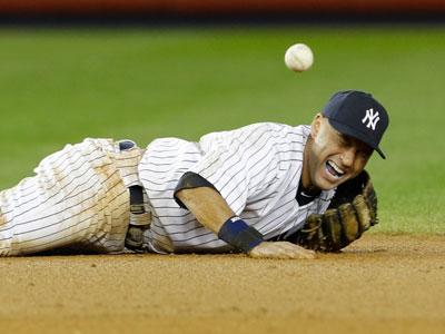 Derek Jeter returns to the baseball field after breaking ankle - Los  Angeles Times