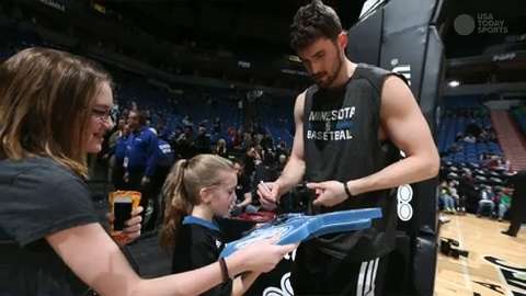 Players Signing Autographs