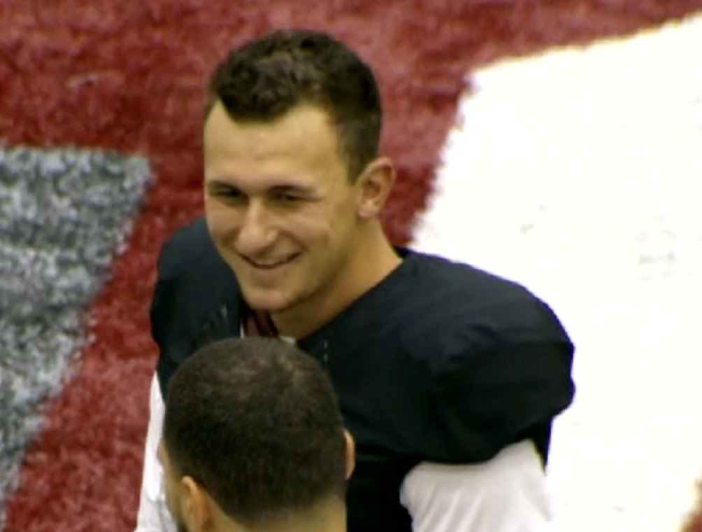 Johnny Manziel shows 'a little bit of Hollywood' at strong pro day