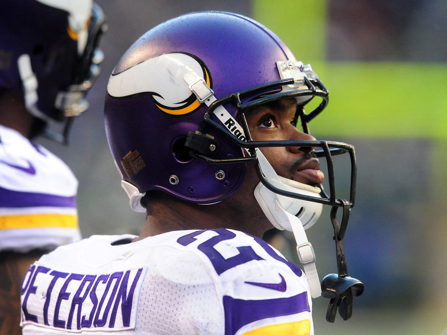 Vikings Reverse Adrian Peterson Decision and Ban Him From Playing