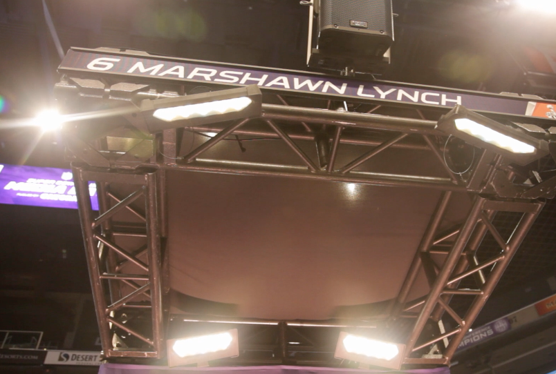 Marshawn Lynch Stays Quiet During Super Bowl Media Day - WSJ