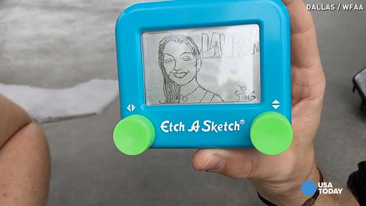 Etch-a-Sketch Portraits Take 150 Hours to Make
