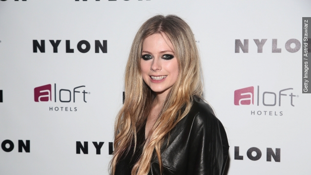 Avril Lavigne Opens Up About Her Lyme Disease Battle 
