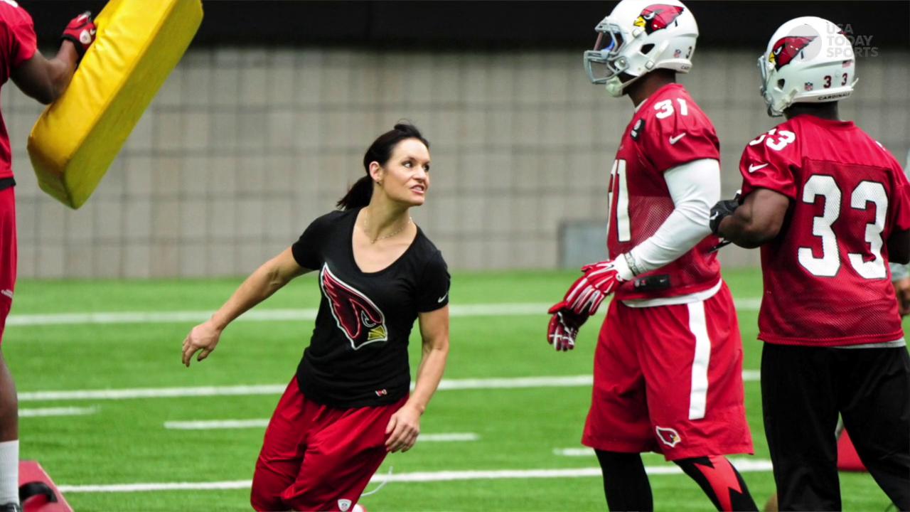 NFL's first female coach Jen Welter cold-called the Cardinals - Yahoo Sports
