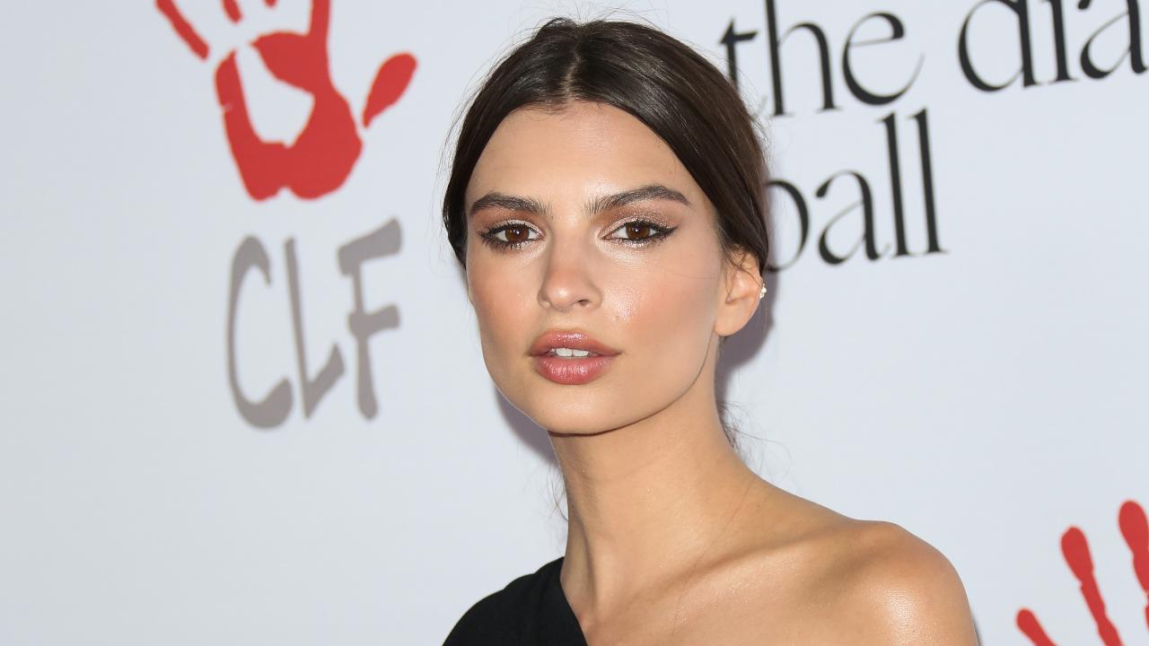 Emily Ratajkowski shows off Odell Beckham-like skills in Super Bowl