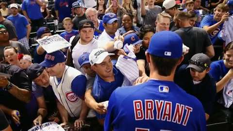 Cubs remove Wrigley Field statues of Ron Santo, Billy Williams