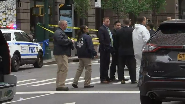Nypd Knife Wielding Man Killed By Cop 