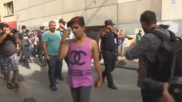 Raw Lgbt Activists Police Scuffle In Istanbul