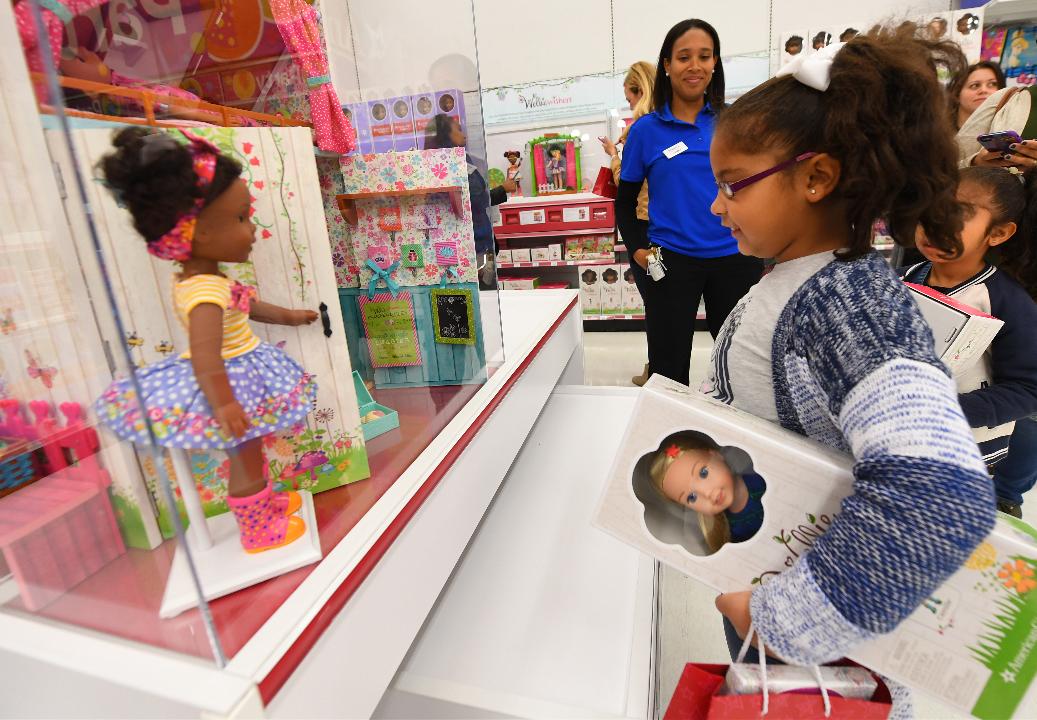 American Girl Dolls Now Available At Toys R Us