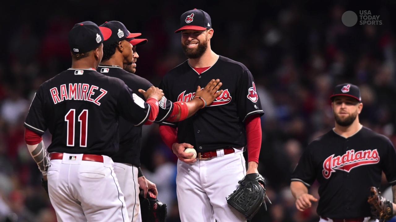 Indians shut down Cubs in Game 1