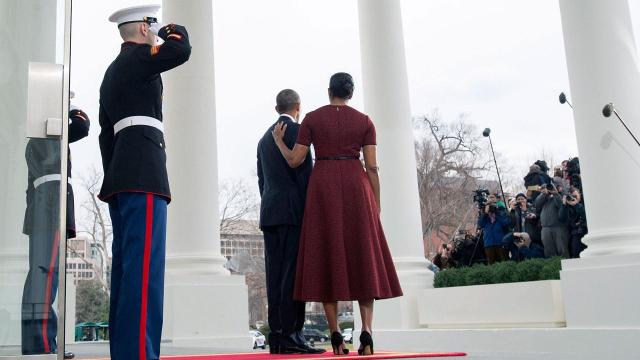 The Obamas Say Goodbye On Twitter 