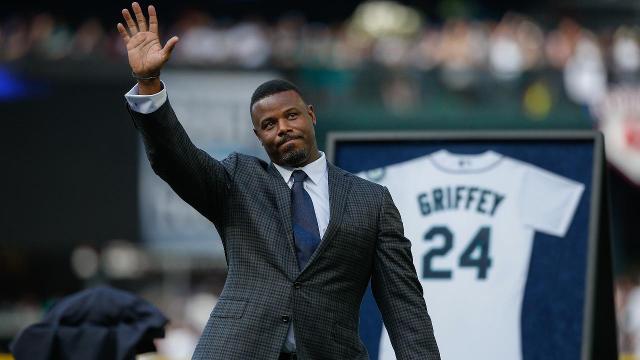 Mariners unveil statue of Ken Griffey Jr. at Safeco Field
