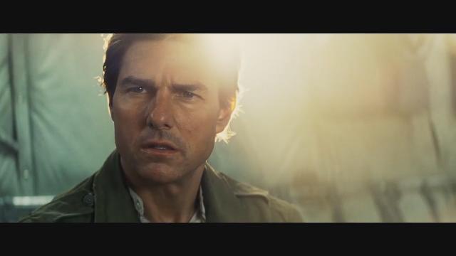 Tom Cruise is naked and ripped in The Mummy: Straight Up 