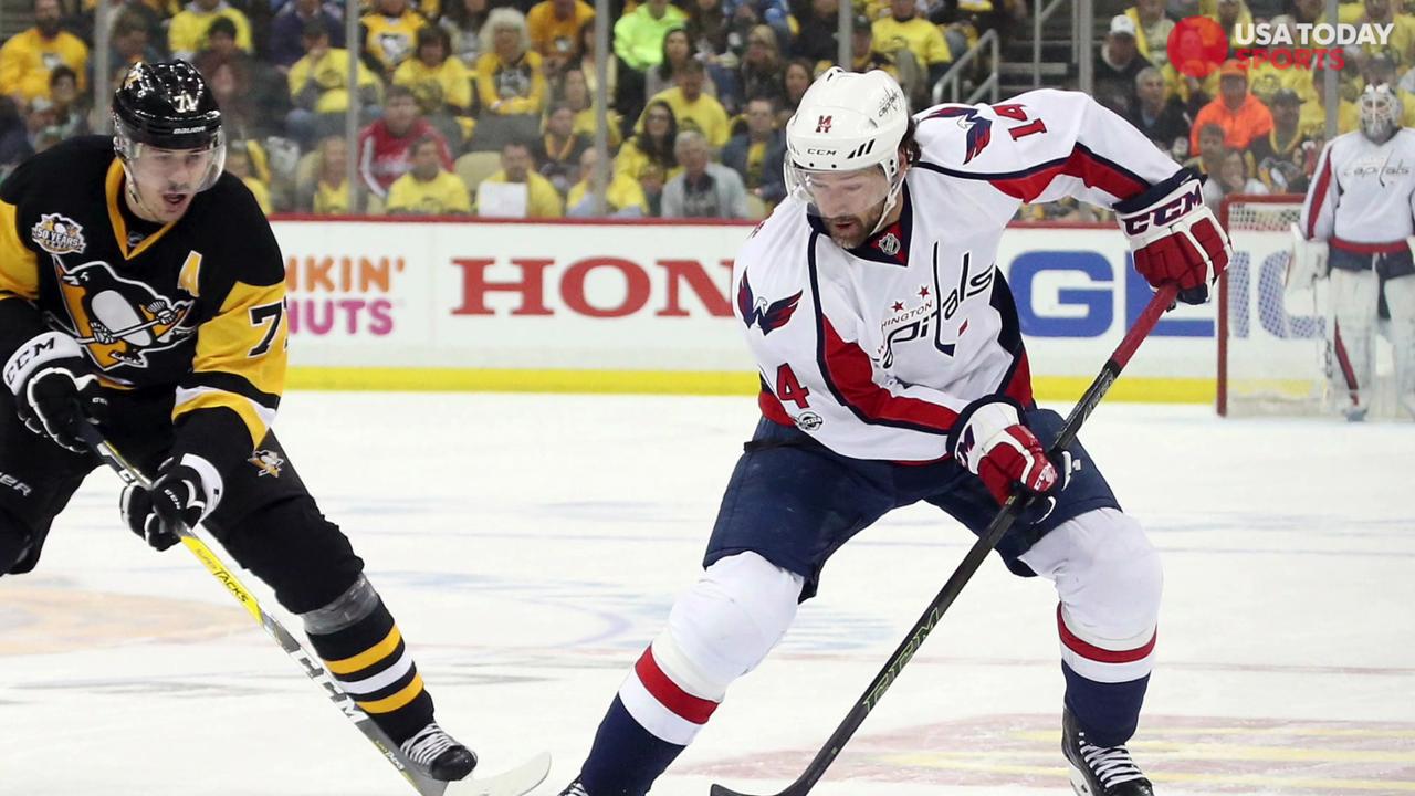 Hockey History: Pittsburgh Penguins Deal Jaromir Jagr to Capitals