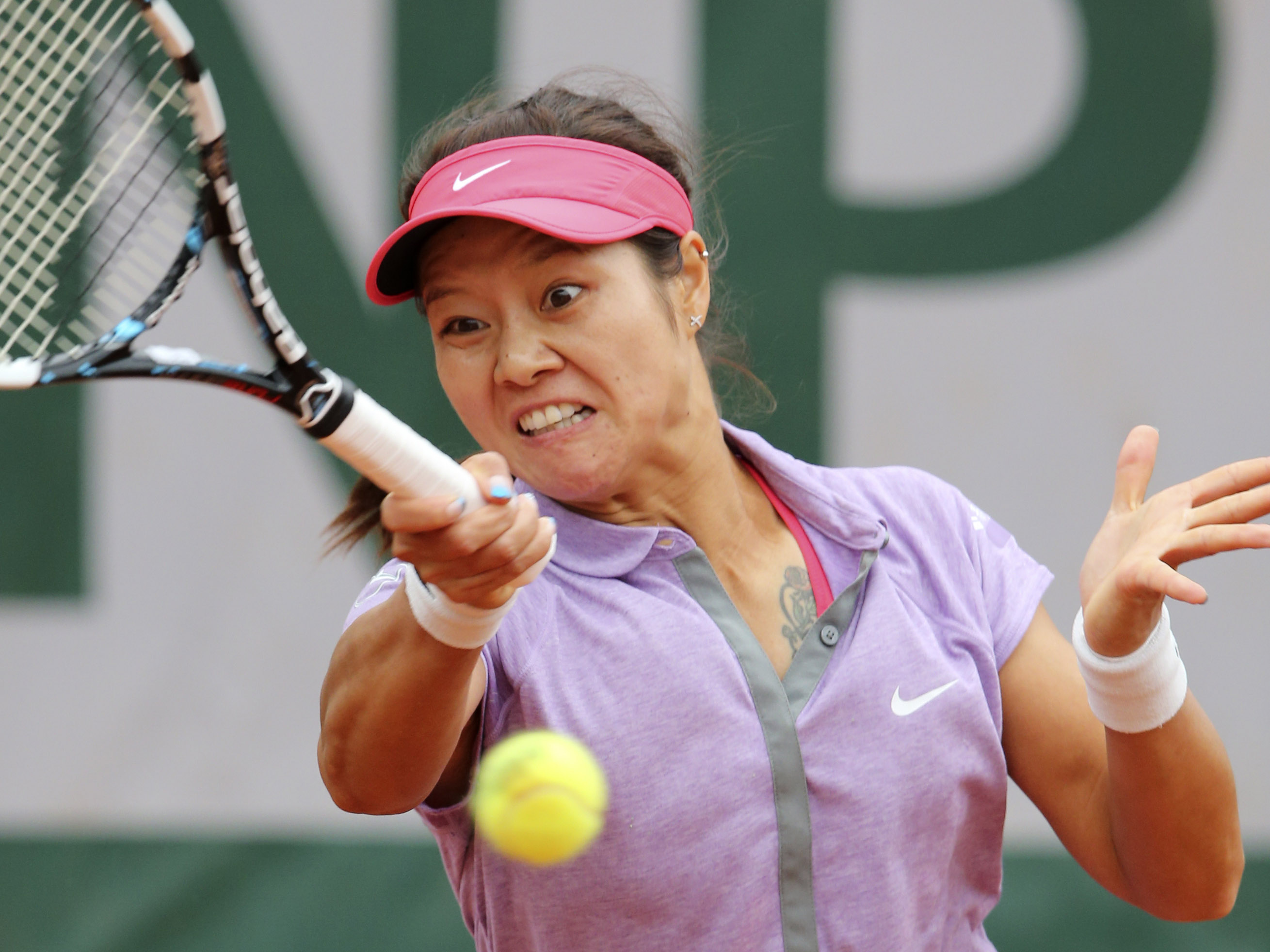 Li na si. Hu li na. Биол на ли Юнчин. Картинки на ли Аминевой.