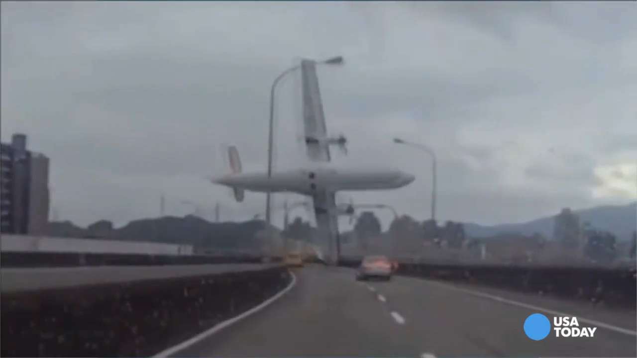 Dramatic Video Shows Plane Clip Bridge Before Crash