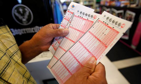 Huge Powerball jackpot goes up by $50M