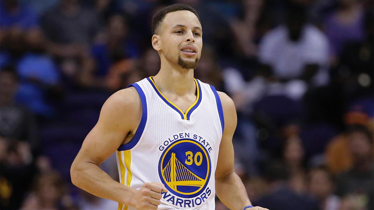 Warriors win 11th straight, improve to 48-4 behind Curry's 26