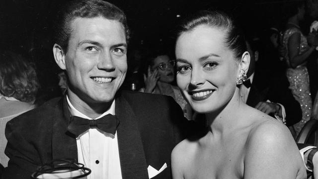 1960 Tv Stars Porn - '77 Sunset Strip' star Roger Smith dies